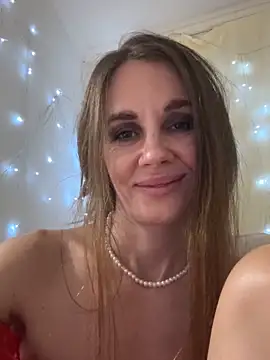 LucieMack's cam snapshot