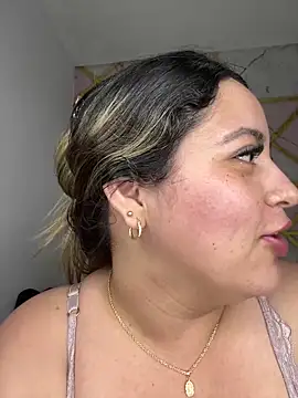 Amira_Malia's cam snapshot