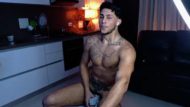 LeoCavalli_'s cam snapshot