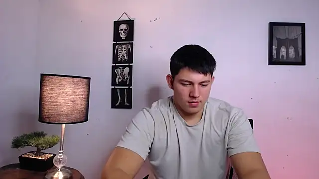 JamesCr_ live sex cam