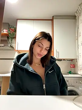 Noeliagglow live sex cam