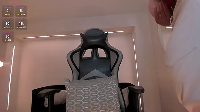 EllaClark live sex cam