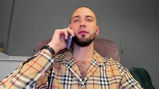 A_____________ live sex cam