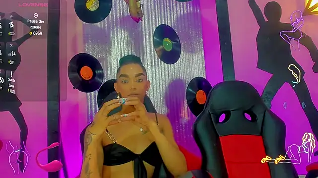 nickyminach_ live sex cam