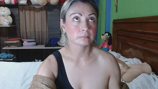 _Charlize_theron_'s cam snapshot