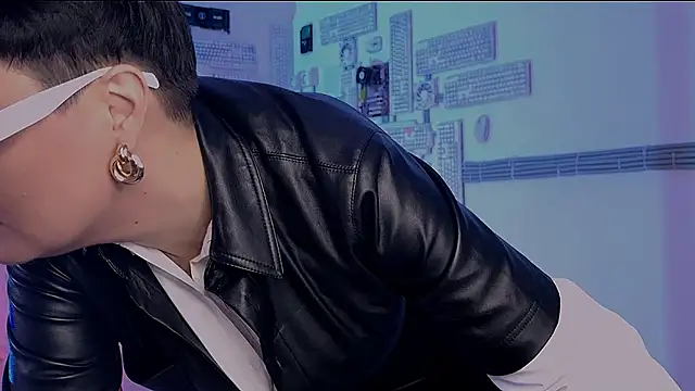 LauraDavidsons's web cam