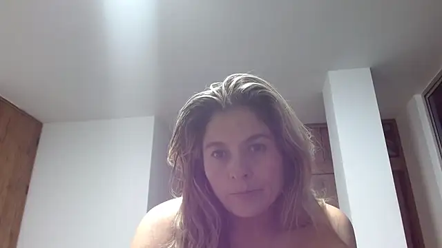 linda-mature43's cam snapshot