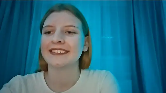 LynteriLain live sex cam