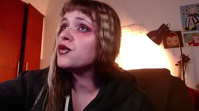 NEXT_DOOR_GIRL_'s cam snapshot