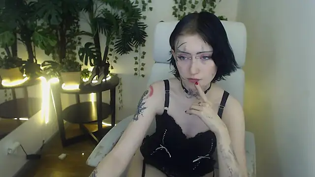 MoonRiddlle's cam snapshot