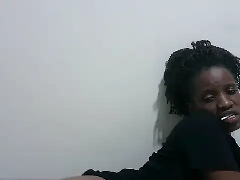 prettybeee's cam snapshot