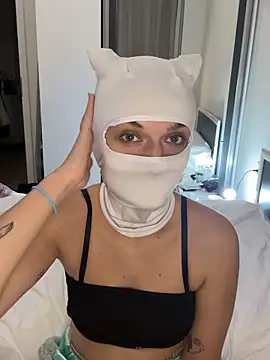 Nikki_Hoee's cam snapshot