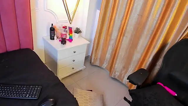 Celina_Kyle1's cam snapshot