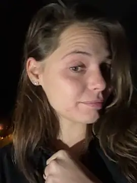 Wildmaca live sex cam