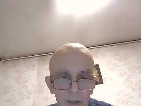 mariusica1@xh live sex cam