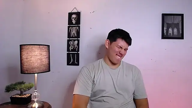 JamesCr_ live sex cam