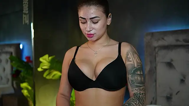 AmeliaJupiter's cam snapshot