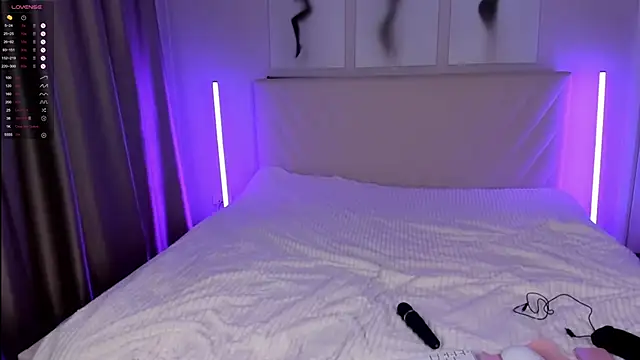 EmmaBarbs's cam snapshot