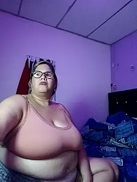 EllisW8's cam snapshot