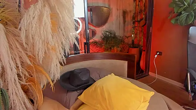 MarcoVitto live sex cam