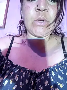 isis_milove's cam snapshot