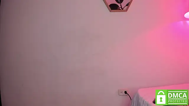 Dhalila_'s cam snapshot