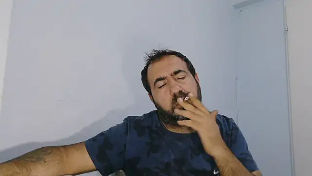 dark-look live sex cam