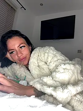 BELLABLACKXUK's cam snapshot