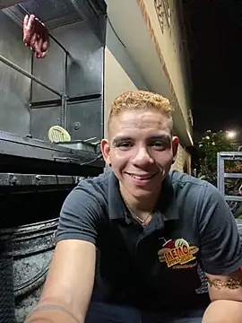 Dylams_maja live sex cam