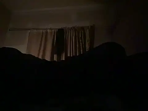 ThrowedWorldWide's cam snapshot