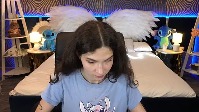 BabyFlowerr's cam snapshot