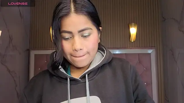 Victoria_b_'s cam snapshot