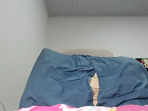 pamelabigcock69 live sex cam