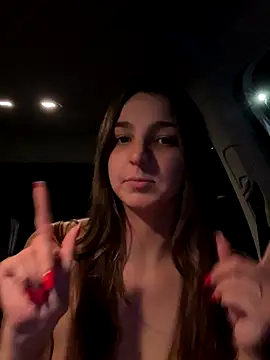 DoriDeluxe66 live sex cam