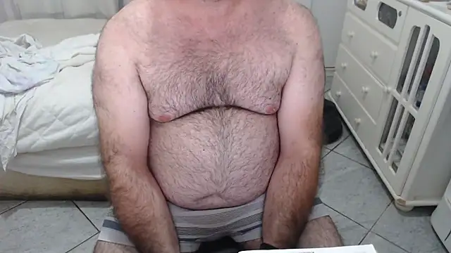 MysterBearMG live sex cam