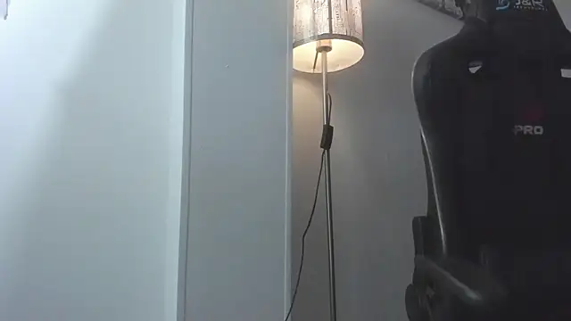 Shaira_OS's cam snapshot