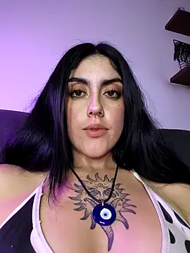 Mazikeen-- live sex cam