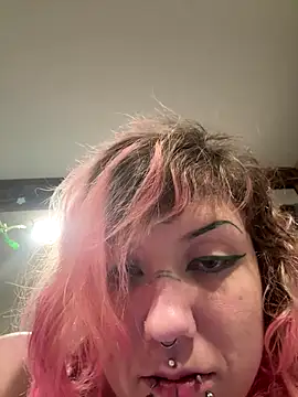 needlefaceUwU's cam snapshot