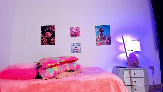 ebony_cutte's cam snapshot