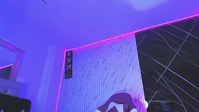 chloe_jacksonn's cam snapshot