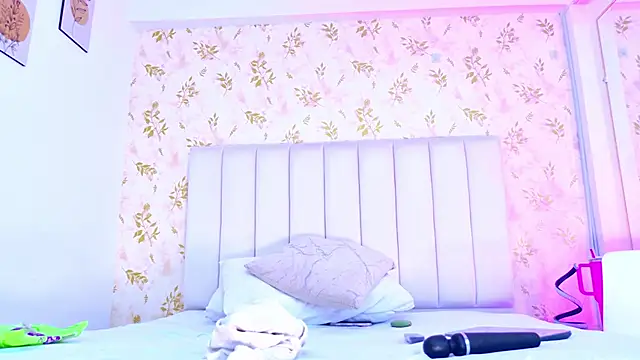 Mia-Monroe's cam snapshot