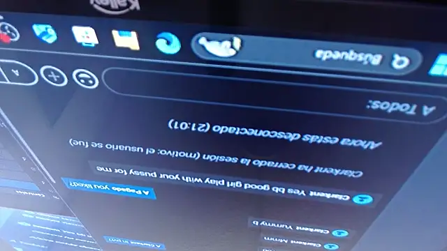 pettit_courtny's cam snapshot