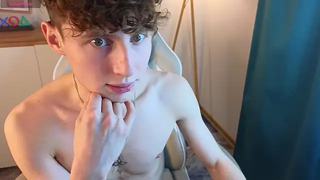 crisp1n live sex cam