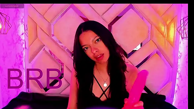 Yanna_pink's cam snapshot