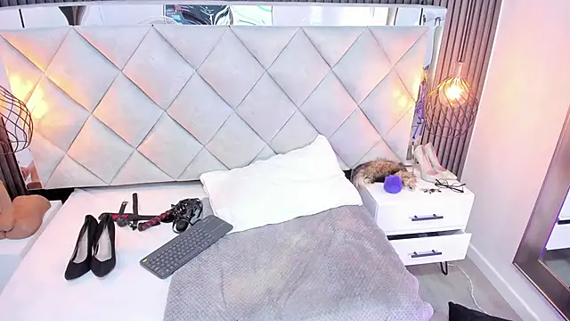 Slut_Milf_'s cam snapshot