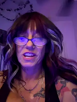 Raventhemilf's web cam