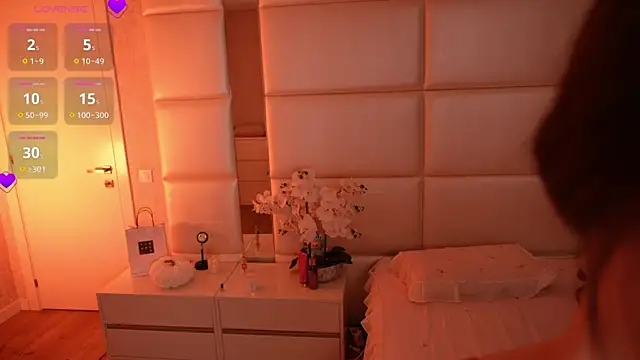 Lilly_Colins live sex cam