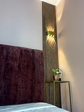 Emy_leon live sex cam