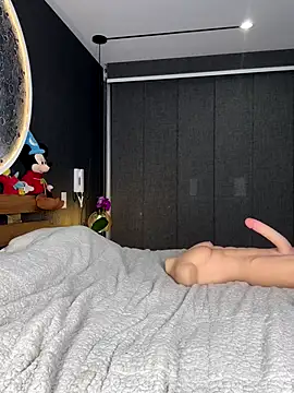 Sarajames's cam snapshot