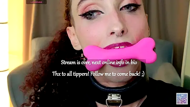 Queen_of_tease live sex cam